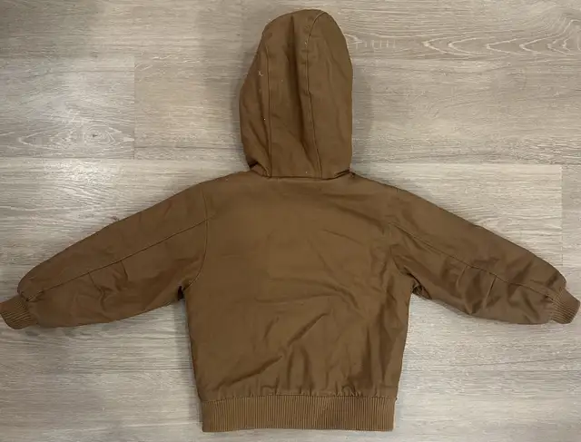 Carhartt Child’s Canvas Jacket - 4T in Kids & Youth in Calgary - Image 4