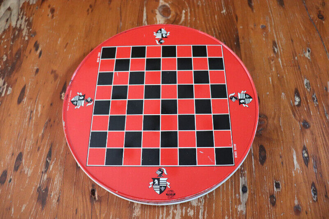Vintage Tin Ohio Art Game Board in Arts & Collectibles in London - Image 2