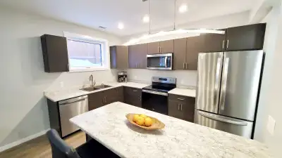 Modern, bright, fully furnished 1 bedroom suite in a recently built house on a very quiet street in...
