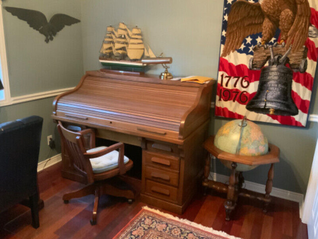 Antique Edwardian ‘S roll’, Roll Top Desk in Desks in St. Catharines - Image 2