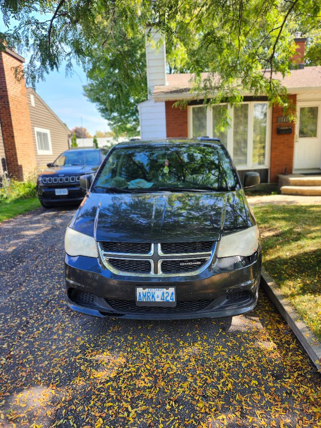 2012 Dodge Grand Caravan - 295 K in Cars & Trucks in Ottawa - Image 2
