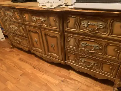 COMMODE POUR HOMMES ET BUREAU DE FEMME -BASSETT, View more