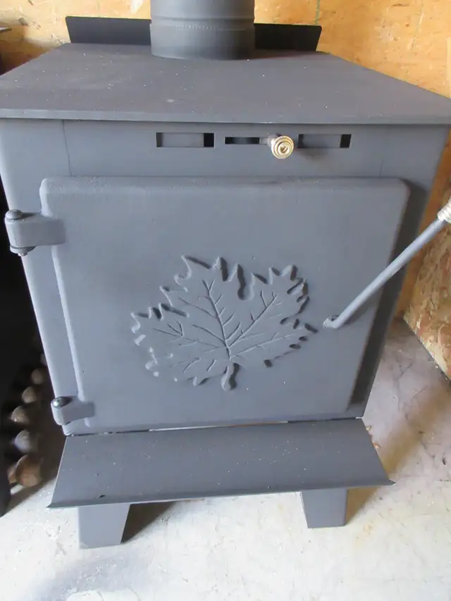Good Used Wood Stoves / Woodstoves. H. in Fireplace & Firewood in Hamilton - Image 7