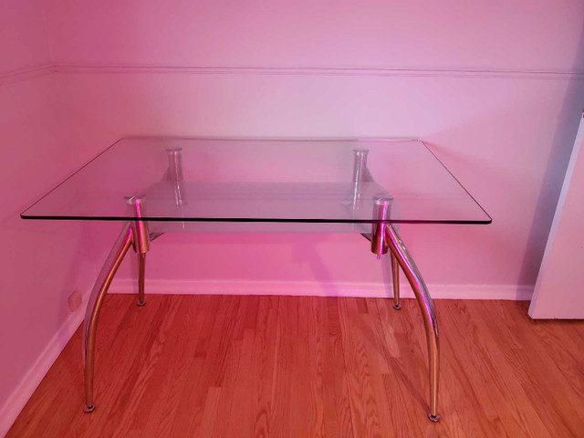 Glasstop table  47" W X 29.5 D X 30 H in Dining Tables & Sets in London