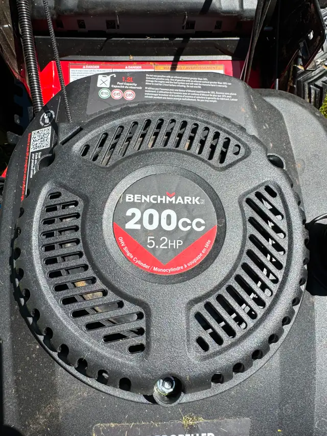 BENCHMARK 200cc Self-Propelled Gas mower with electric start62863277201794122