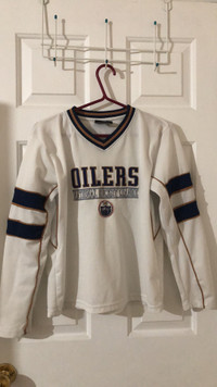 Oilers Jersey, T-Shirts and McDavid Socks