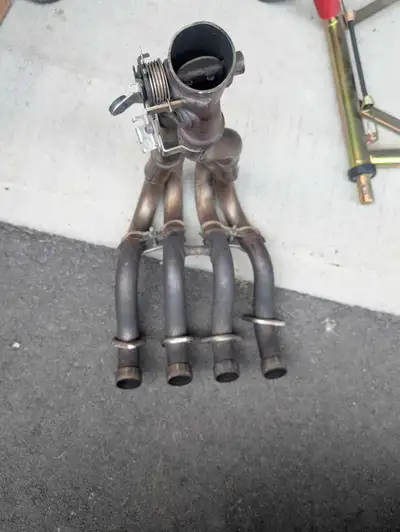 Suzuki gsxr headers from 2011-2025 600 and 750. Good shape, no dents. Don't know if the exup valve w...