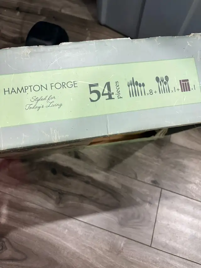 Flatware Set (Cutlery) in Kitchen & Dining Wares in City of Toronto - Image 4