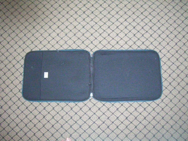 Labtop Sleeve in Laptop Accessories in London - Image 2