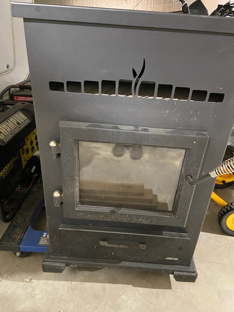 pellet stove in Fireplace & Firewood in Kamloops