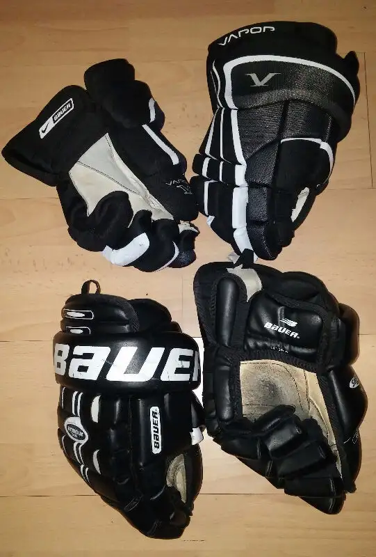 Gants de hockey, baseball, soccer, etc in Hockey in Longueuil / South Shore - Image 3