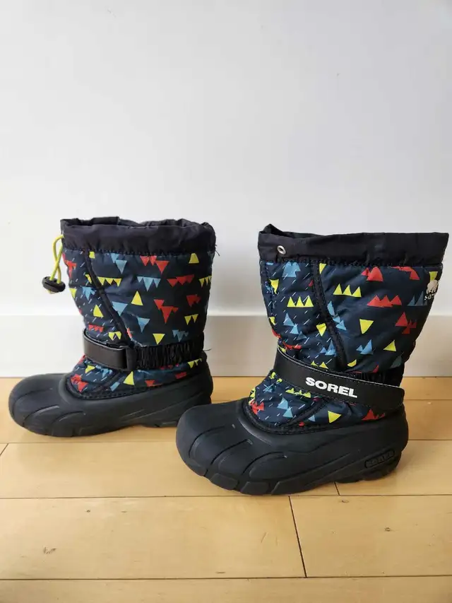 Youth Boys Sorel Flurry Winter Boots - Size 3 (Kids/Youth) in Kids & Youth in Calgary - Image 4
