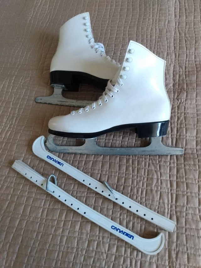 FIGURE SKATES WOMEN SIZE 8 $15 in Skates & Blades in City of Toronto
