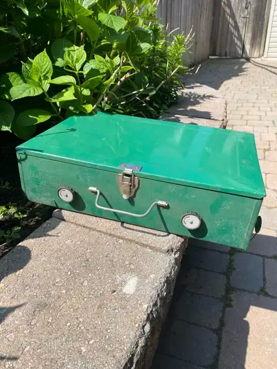 VINTAGE COLEMAN PORTABLE PROPANE STOVE $25, View more