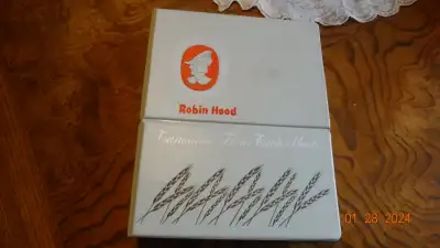Robin Hood  Canadian cookbook,  1967 , excellent,useful, clean, View more