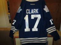 Authentic 1991-92 Wendel Clark Toronto Maple Leafs TBTC Jersey Size 50 :  r/hockeyjerseys