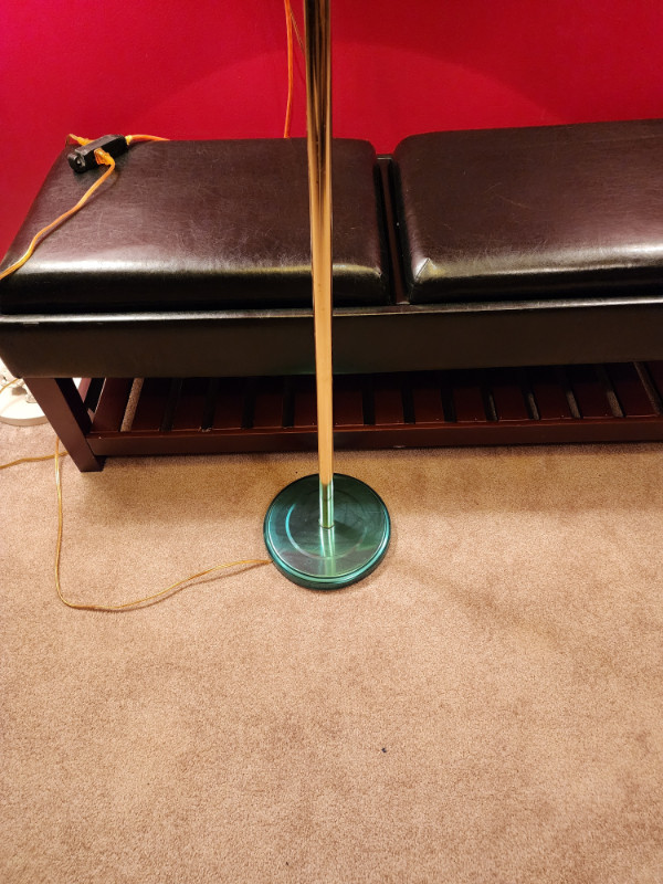 Vintage Adjustable Brass Floor Lamp 57in Tall in Indoor Lighting & Fans in Edmonton - Image 2