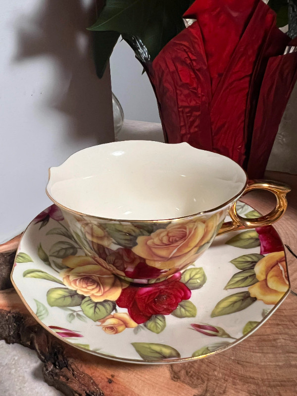 Ace Gift Collection Royal Elfreda Tea Cups in Kitchen & Dining Wares in Gatineau - Image 2