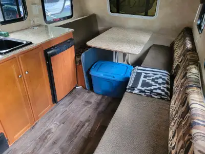2012 viking R14 camper trailer sleeps up to 3 furnace fridge A/C full bathroom every thing works as...