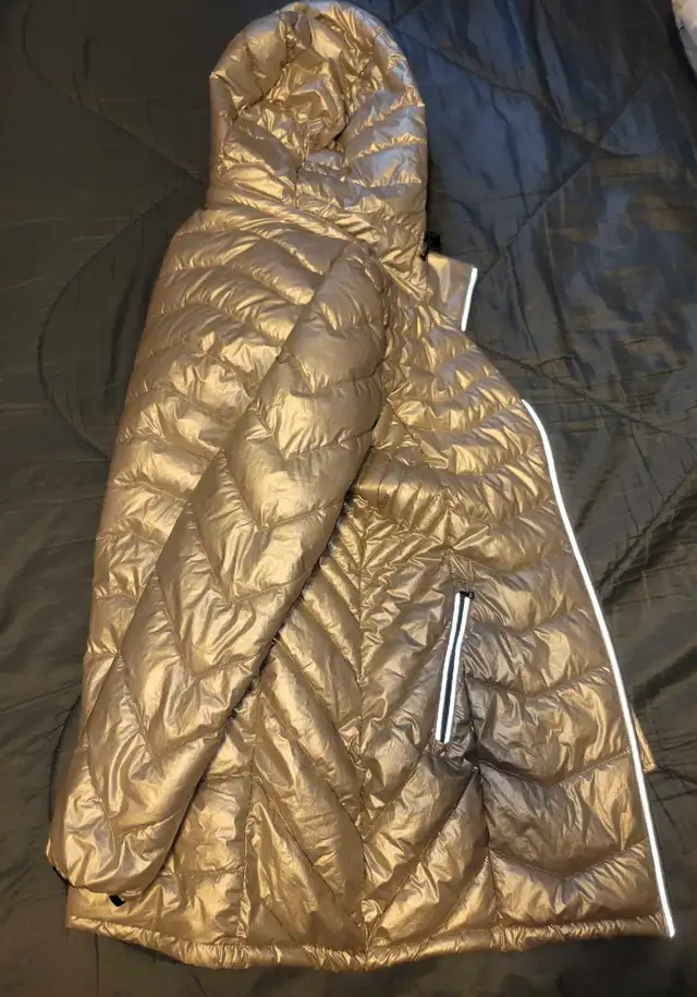 Gold Puffer Jacket in Women's - Tops & Outerwear in Dartmouth - Image 2