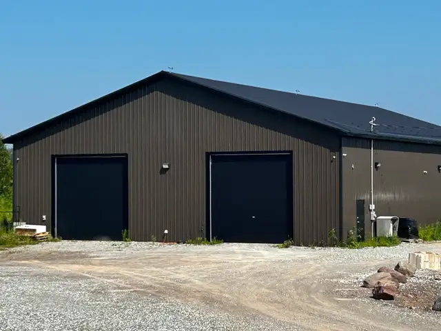 Retail/Warehouse space for lease