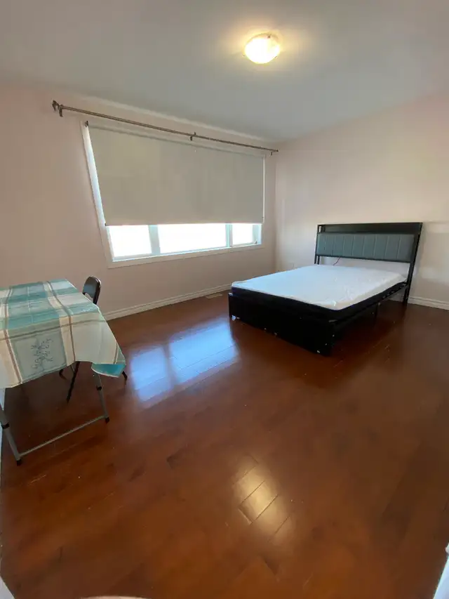 $850 Bedroom at Baseline Rd all inclusive