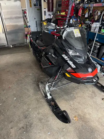 2017 mxzx 129 track phone holder with charger and heat pad, heated visor plug track is in great shap...