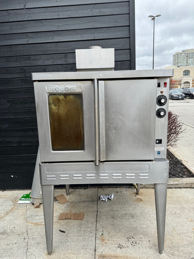 BLODGETT CONVECTIONAL GAS OVEN in Industrial Kitchen Supplies in Mississauga / Peel Region