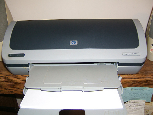 CLEAN HP DESKJET 3650 PRINTER for repair in Printers, Scanners & Fax in Sault Ste. Marie