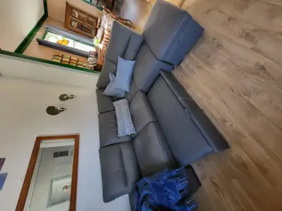 Modern Gray Sectional Sofa with Pull-Out Bed & Storage Ottoman, View more