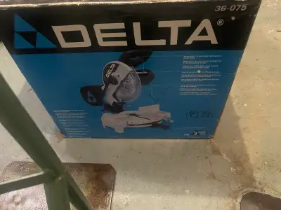 Delta 13-amp Mitre Saw, View more