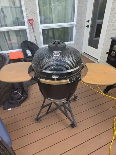pit Boss smoker/barbeque, View more