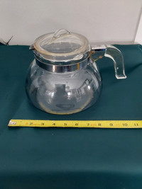 Pyrex 10 cup large belly glass teapot