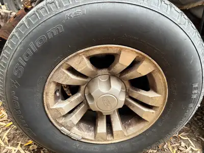 Fits Ford Ranger and Mazda B series trucks, you get a mismatched set of snow tires, a pair is like f...