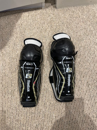 Reebok shin pads youth large hockey