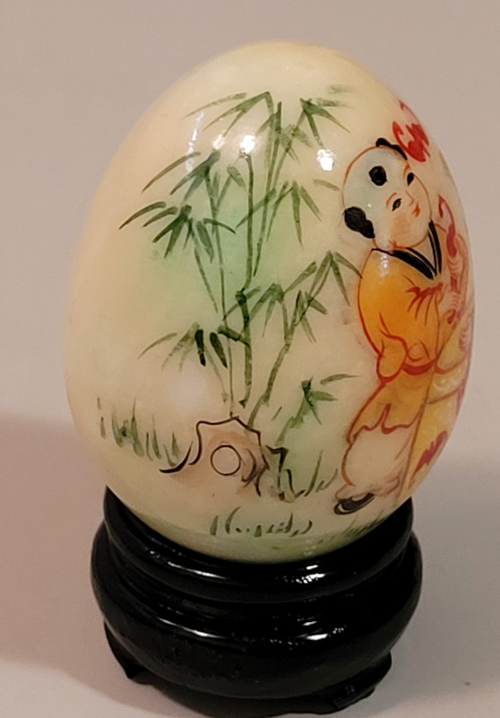 Vintage Chinese Hand Painted Marble Egg  with 2 Men Chatting in Arts & Collectibles in Oshawa / Durham Region - Image 2