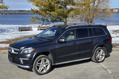 LOW Mileage Mercedes Diesel GL 350 4JGDF2EE5EA383804 Rare Diesel Low Mileage 7 seats 107,000 kms AMG...