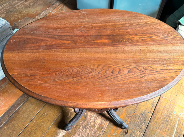 Antique Victorian Occasional Table - Oval in Other Tables in Ottawa