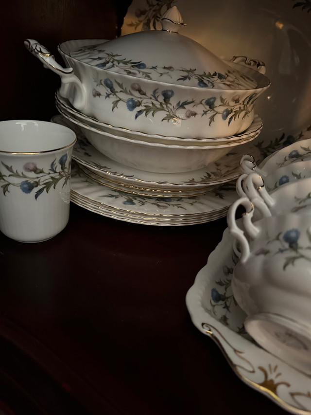 Brigadoon Royal Albert cream soup bowls, covered vegetable bowl. in Kitchen & Dining Wares in St. Catharines - Image 3