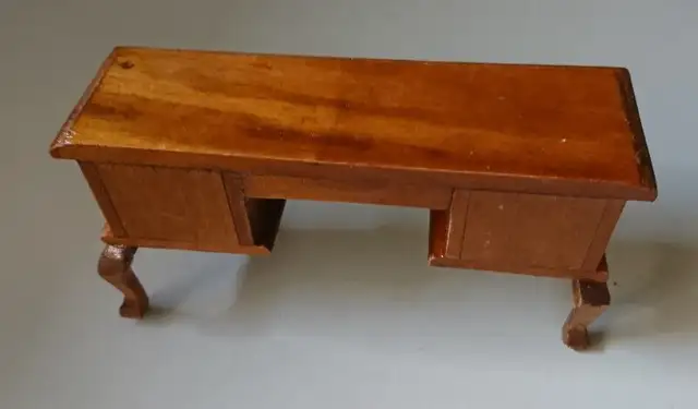 Vintage Handcrafted Miniature Wooden Dollhouse Desk in Arts & Collectibles in Oshawa / Durham Region - Image 3