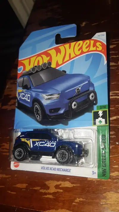 Volvo XC40 Recharge Hot Wheels 2024 Green Speed NIP, View more
