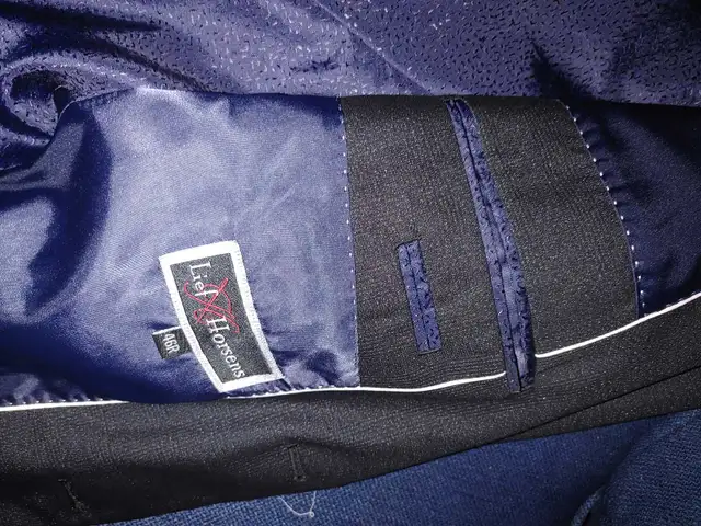 Dark Blue Mens Blazer in Men's in City of Toronto - Image 4