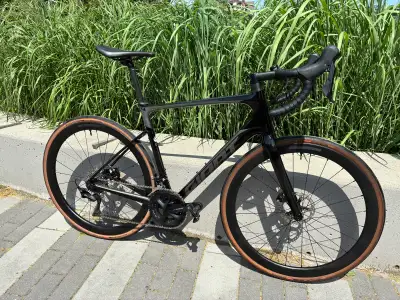 2021 Giant Defy Advanced 2 : Size 56 M/L, View more