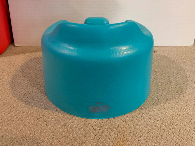 Bumbo Baby Seat with Tray in Feeding & High Chairs in Winnipeg - Image 4