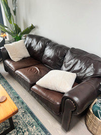 Good Quality - Super Comfy - Real Leather Couch