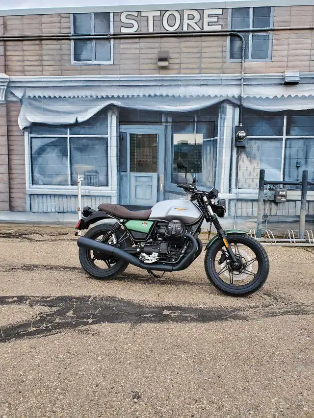 2021 Moto Guzzi in Street, Cruisers & Choppers in Red Deer - Image 10