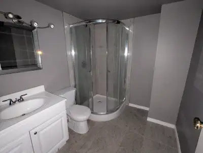Description : These 2 bedrooms, 1 bathroom basement is available for rent from October 1, 2025, in M...
