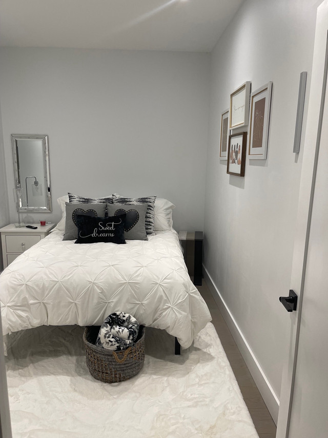 Private Room fully furnished for rent near Yorkdale mall  in Room Rentals & Roommates in City of Toronto