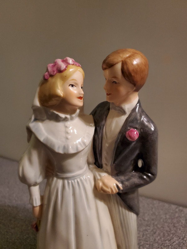 Vintage Goebel Art Deco Bride and Groom Porcelain W. Germany in Arts & Collectibles in City of Toronto - Image 4