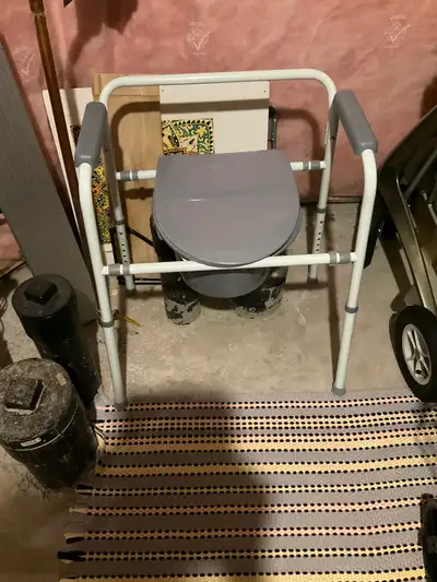 Commode, this commode is for a small person and it did not suit or need. Used 2 times.